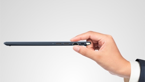 Dynabook ra mắt sản phẩm 13.3 inch mỏng nhẹ nhất thế giới