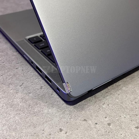 Dell latitude 7450 - Góc phải