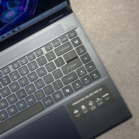 Acer Predator Helios Neo 14 - Bàn phím phải