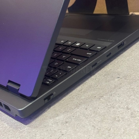 Legion 5 R7000 - Cổng kết nối trái