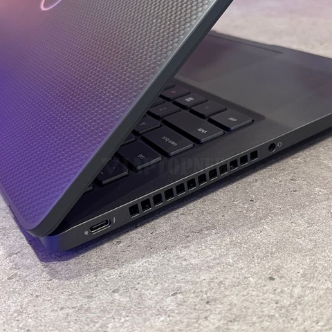 Dell Latitude 7430 - Cổng kết nối trái