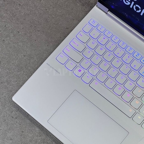 Legion 7 16IRX9 - Bàn phím trái