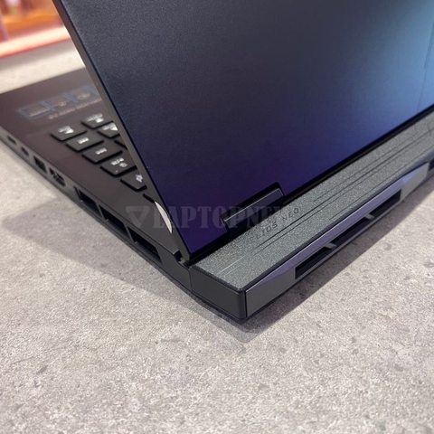 Acer Predator Helios Neo 14 - Tản nhiệt phải