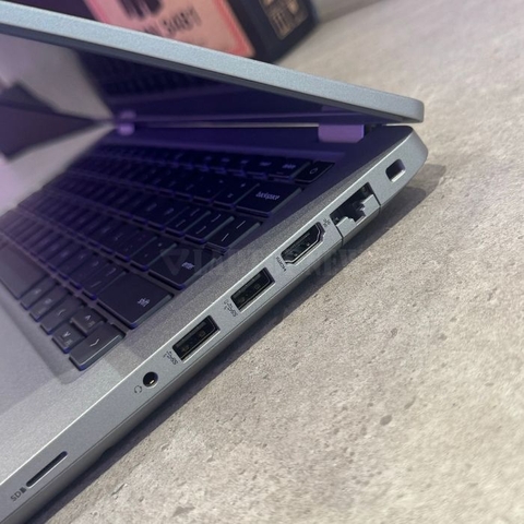Dell Precision 3470 - Cổng kết nối phải