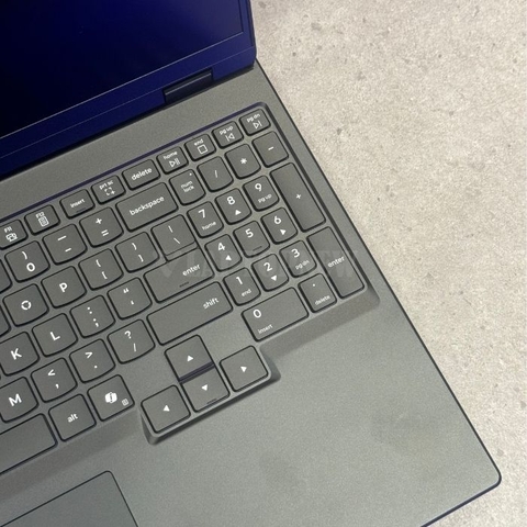 Legion 5 R7000 - Bàn phím phải