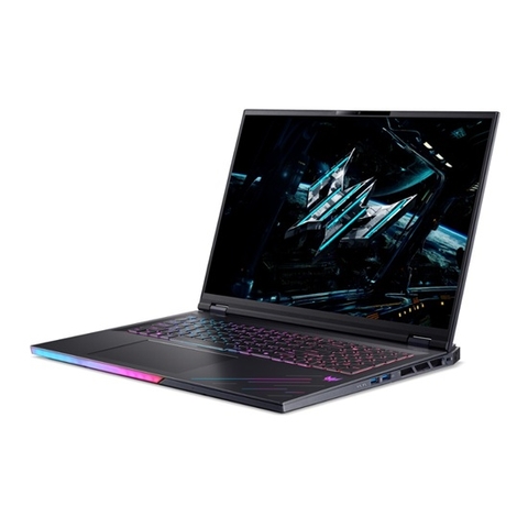 Acer Predator Helios 18 - cổng kết nối phải