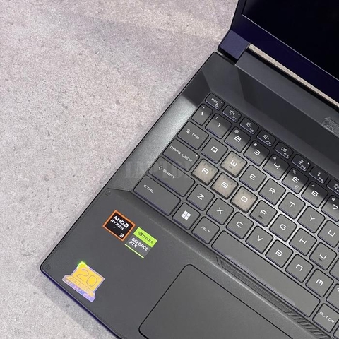 LAPTOP MSI KATANA A15 - Bàn phím trái