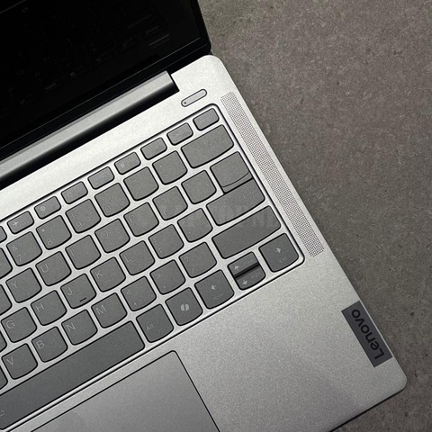 Lenovo Ideapad Slim 5 Oled - Bàn phím phải