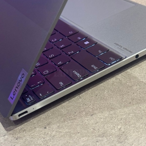 Thinkbook X AI G2 - Cổng kết nối trái