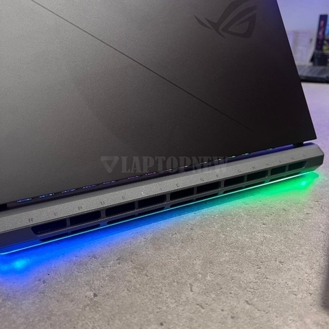 Asus ROG Strix G16 - Tản nhiệt sau