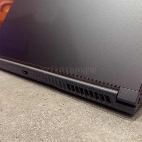 MSI Thin 15 - Cổng kết nối sau