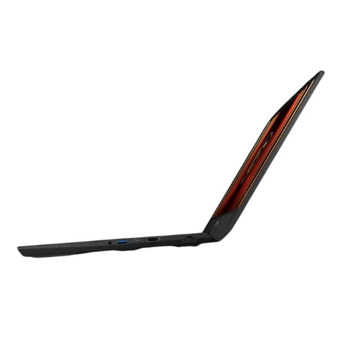 MSI Katana 15 HX - cổng kết nối phải
