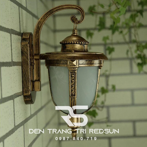 Mẫu đèn cầu thang cổ điển trang trí đẹp - giá tốt