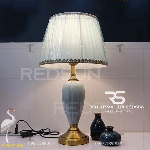 Những tiêu chí lựa chọn đèn để bàn trang trí bạn nên biết