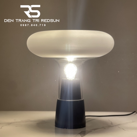 Đèn Bàn Hiện Đại Bắc Âu DB2092