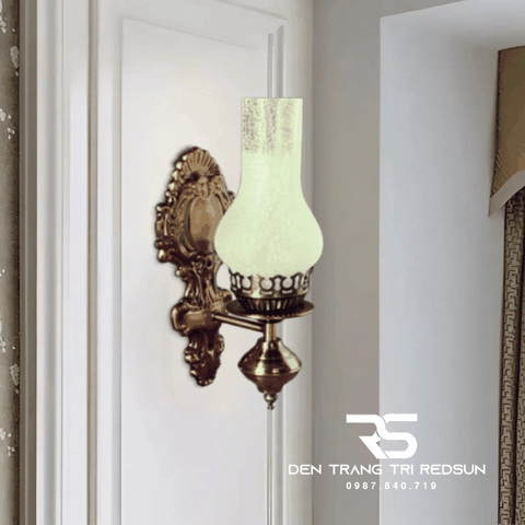 Đèn Tường Cổ Điển Giả Đèn Dầu Chao Thủy Tinh Trang Trí Phòng Khách, Phòng Ngủ, Cầu Thang DT-C123