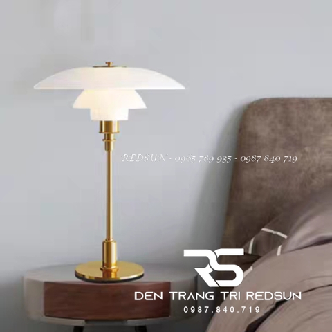 Đèn Bàn Hiện Đại Bắc Âu DB2096