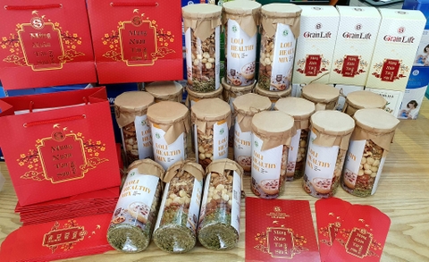 Hạt cao cấp mix 500g Lolifood