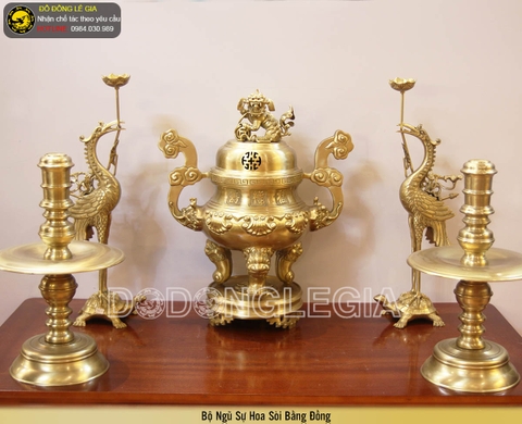 Bộ đồ thờ ngũ sự bằng đồng vàng chạm sòi đẹp tinh xảo