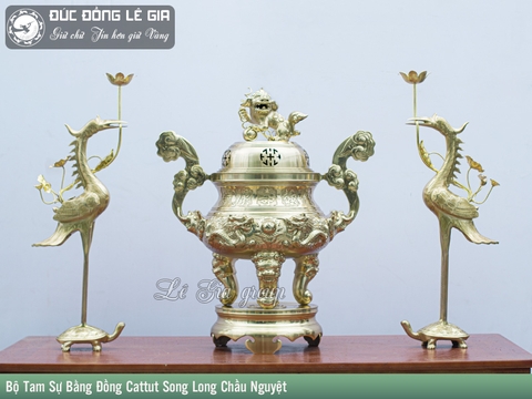 Bộ tam sự đỉnh hạc bằng đồng cattut