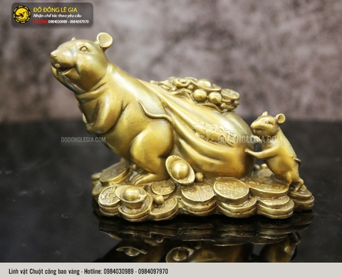 Linh vật Chuột cõng bao vàng