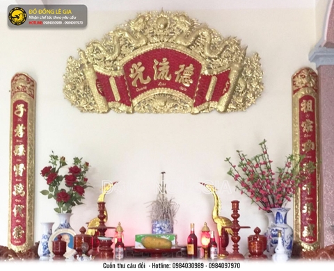 Bộ cuốn thư câu đối đồng vàng nền đỏ