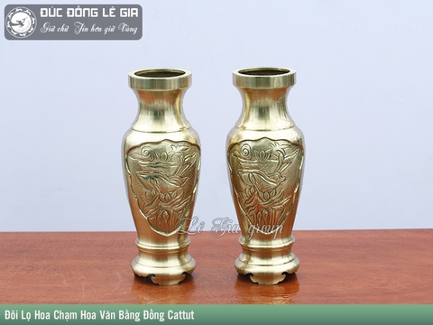 Đôi Lọ Hoa Chạm Hoa Văn bằng đồng cattut