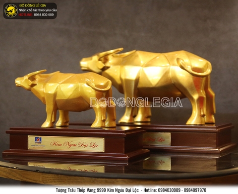 Tượng Trâu Kim Ngưu Đại Lộc bằng đồng đỏ thếp vàng 9999