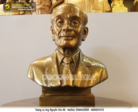 Đúc Tượng đồng cụ ông theo yêu cầu - 01