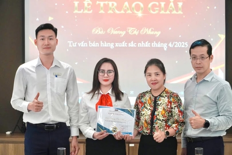 🎉 LỄ KHEN THƯỞNG CÁN BỘ NHÂN VIÊN XUẤT SẮC NHẤT THÁNG 04/2025 🎉