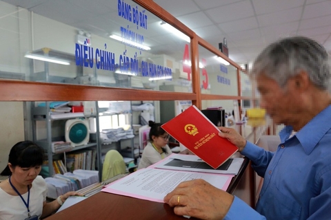 TỚI ĐÂY, NGƯỜI DÂN CÓ THỂ NGỒI TẠI NHÀ VẪN THỰC HIỆN ĐƯỢC CÔNG CHỨNG