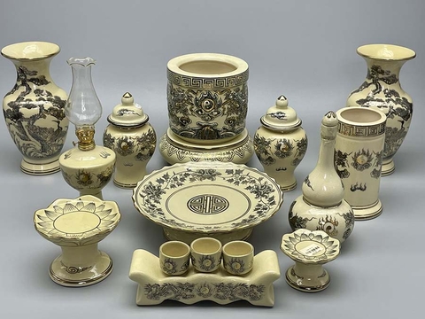 Set 5 Bộ Đồ Thờ Bát Hương Họa Tiết Nổi Gốm Chu Đậu Vẽ Vàng Kim