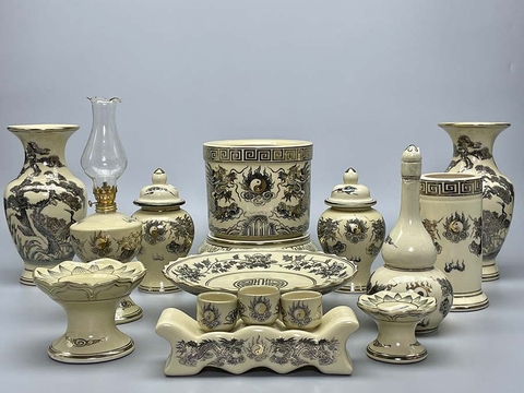 Set 4 Bộ Đồ Thờ Bát Hương Họa Tiết Chìm Vẽ Vàng Kim