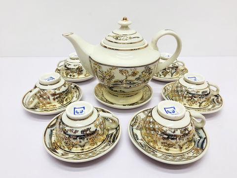 Bộ ấm chén gốm Chu Đậu vẽ vàng 700ml RG-BAT102 A1