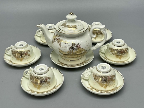 Bộ Ấm Trà Hoàng Hậu Thuận Buồm Xuôi Gió Gốm CHu Đậu Vẽ Vàng