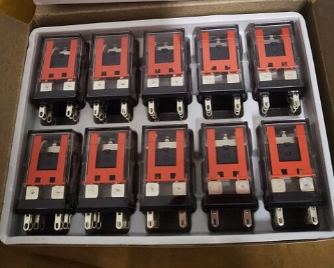 Relay  MY4N-GS AC220 14 chân dẹp nhỏ omron