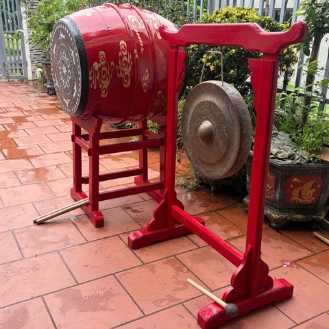 bán trống chiêng nhà thờ