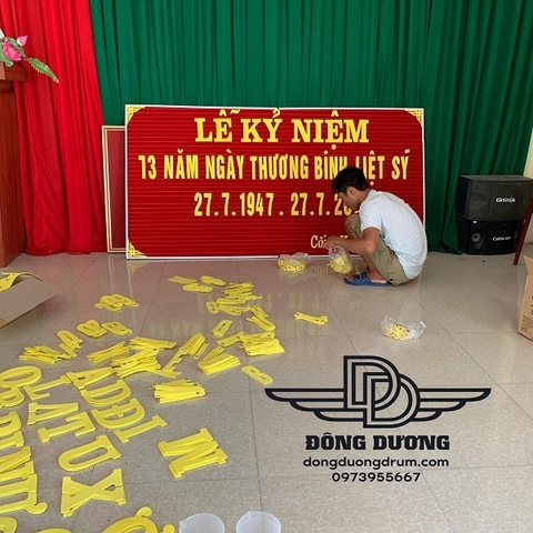 cách dán phông chữ hội trường