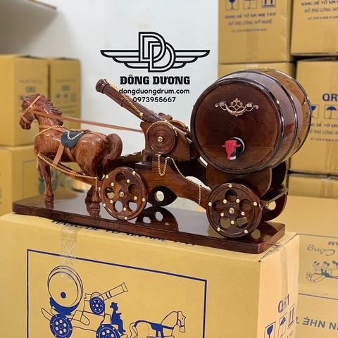 ngựa dơn kéo bom rượu