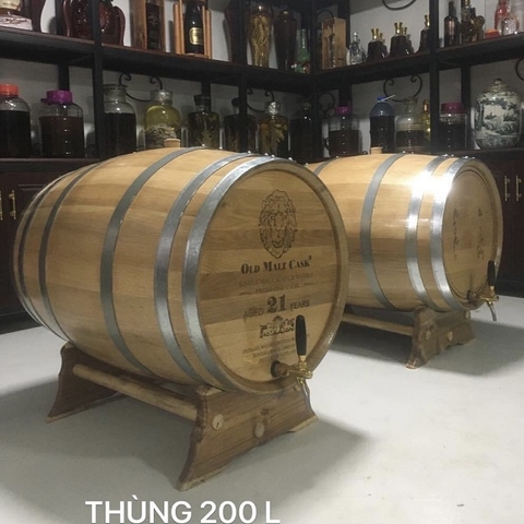 thùng đựng rượu gỗ sồi