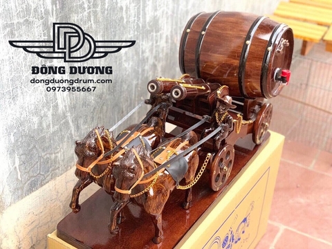 xe ngựa kéo thùng gỗ