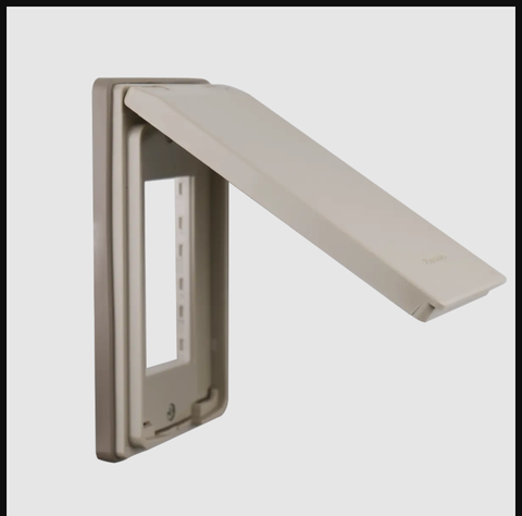 Mặt che mưa PANASONIC dùng cho 3 thiết bị WEG7903K-VN