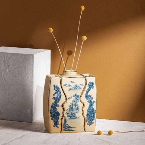 Bình tri kỷ Gốm Chu Đậu viền vàng