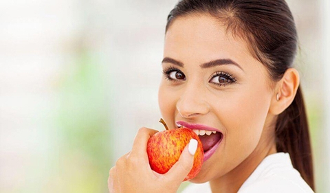 Ăn hoa quả hỗ trợ điều trị bệnh răng miệng