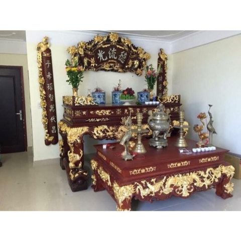Hoành phi câu đối mạ vàng