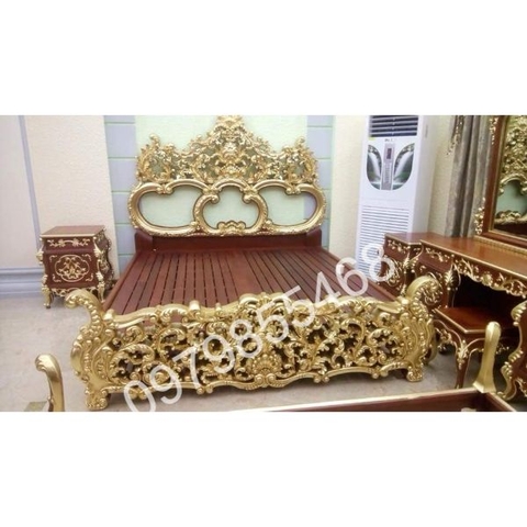 Giường ngủ mạ vàng