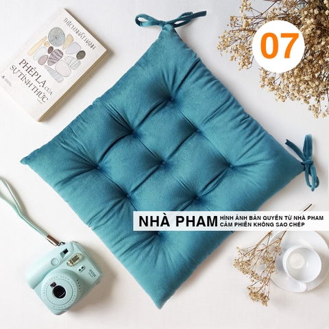 ĐỆM VUÔNG VẢI NHUNG 50CM - HÌNH 07