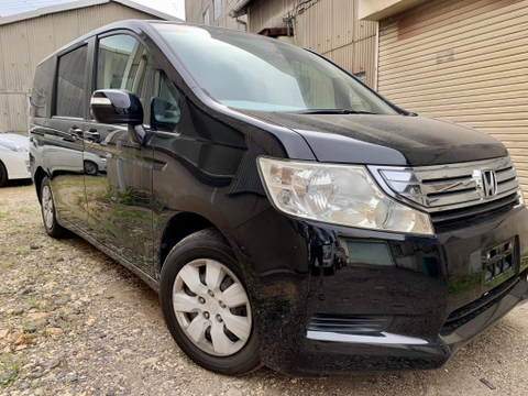 Honda Stepwagon - Model 2010/05 - Shaken full 2 năm