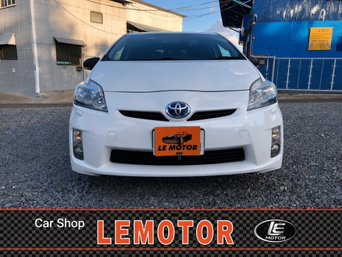 TOYOTA プリウス 1.8Sツーリングセレクション