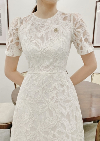 23/V047/M/01/VÁY XÒE, CỔ TRÒN, TL, REN TRẮNG